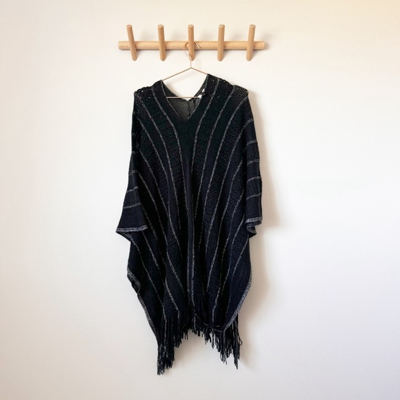 BCBGMaxAzria Sweaters - BCBG MaxAzria Black Poncho Sweater
